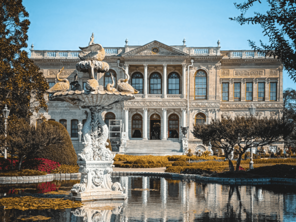 Dolmabahçe Sarayı: Osmanlı İhtifalinden Modern Türkiye'ye Bir Miras